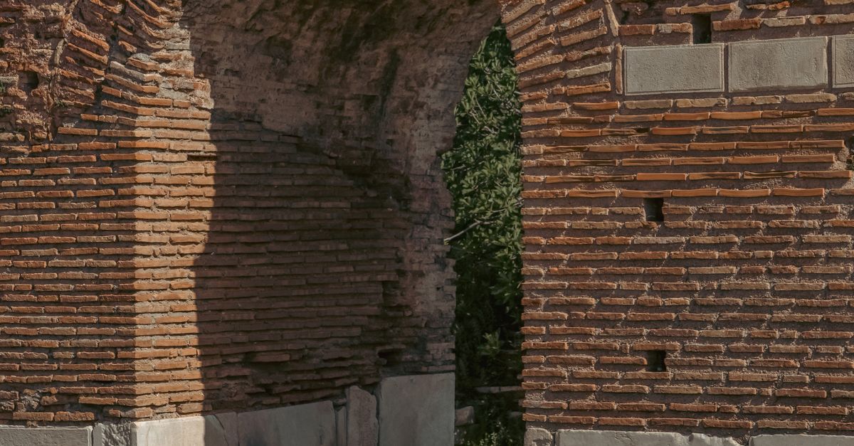 Ancient Stone Arch Gate Ruins · Free Stock Photo