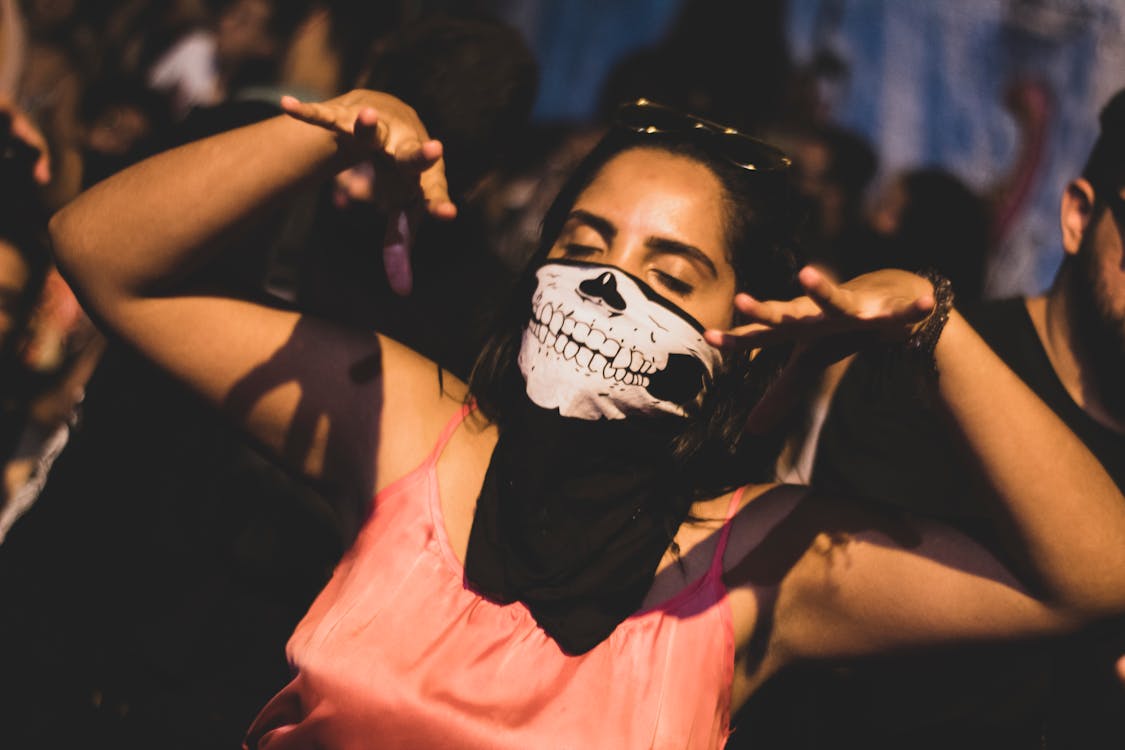 Foto De Mujer Con Mascarilla