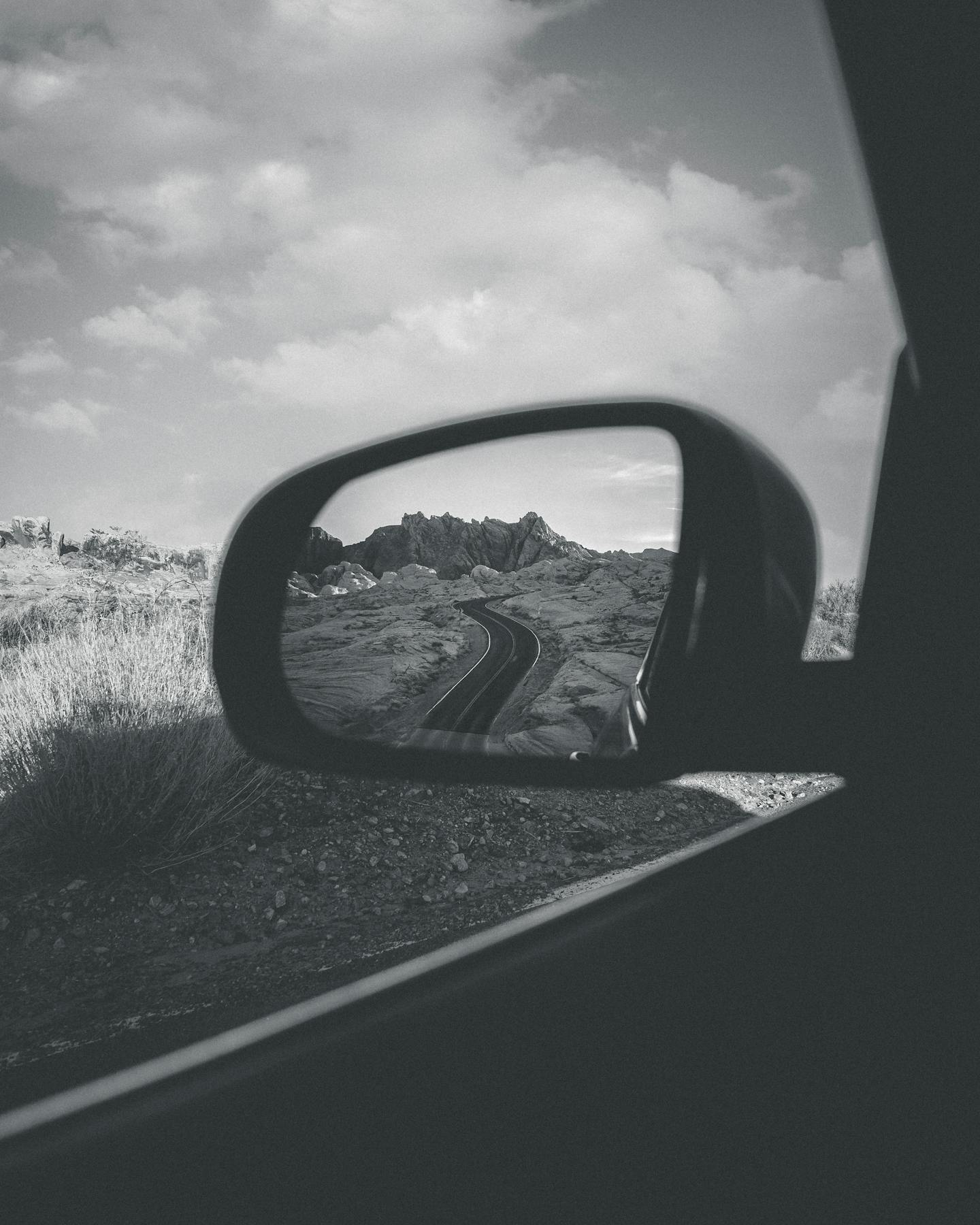 desert road scenic view b w