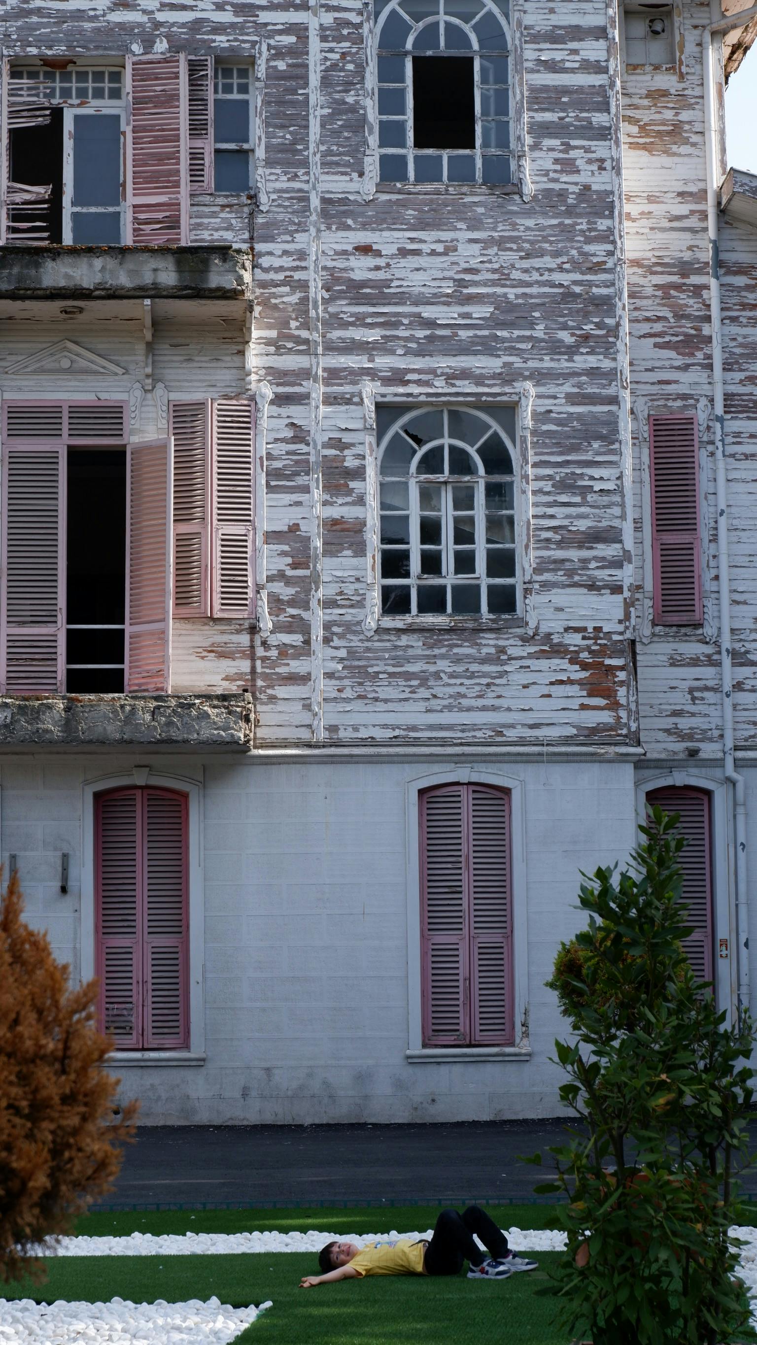 exterior of an abandoned house