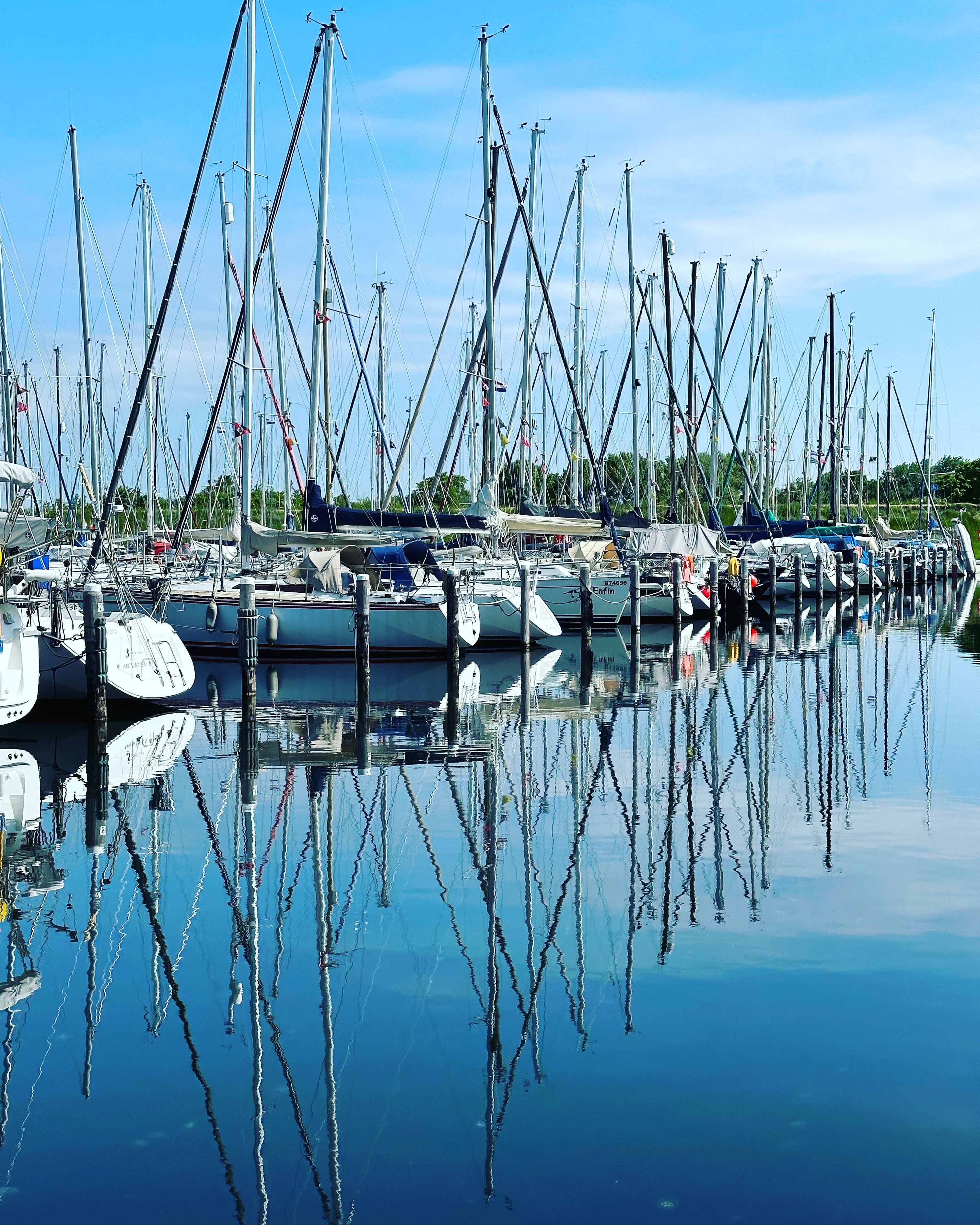 Sail Ben Photos, Download The BEST Free Sail Ben Stock Photos & HD Images