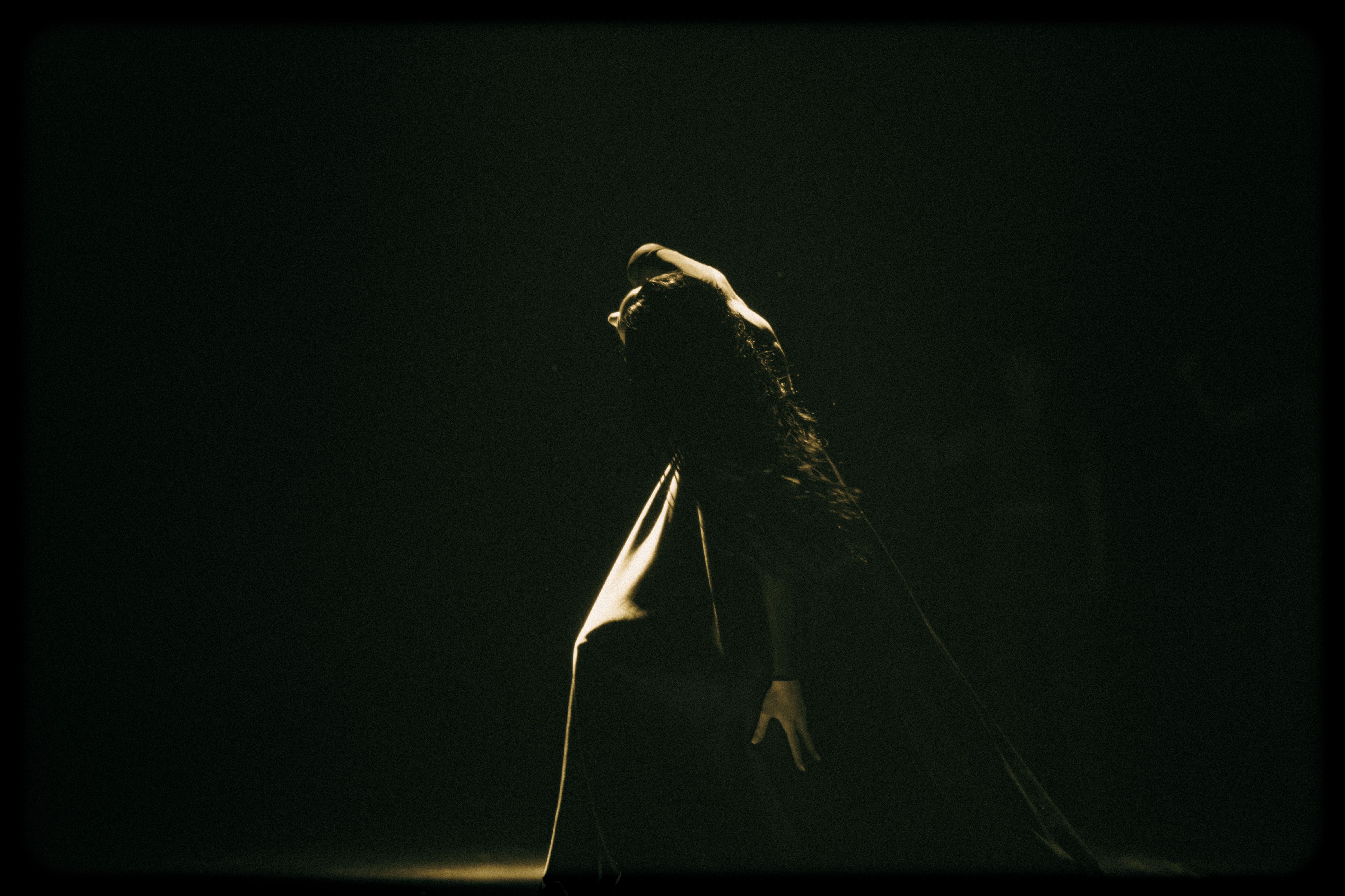 Teatro Arriaga presenta 'Egunsentia': drama vasco que explora identidad y modernidad