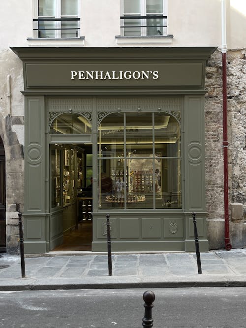 Penhaligon's paris - shop window