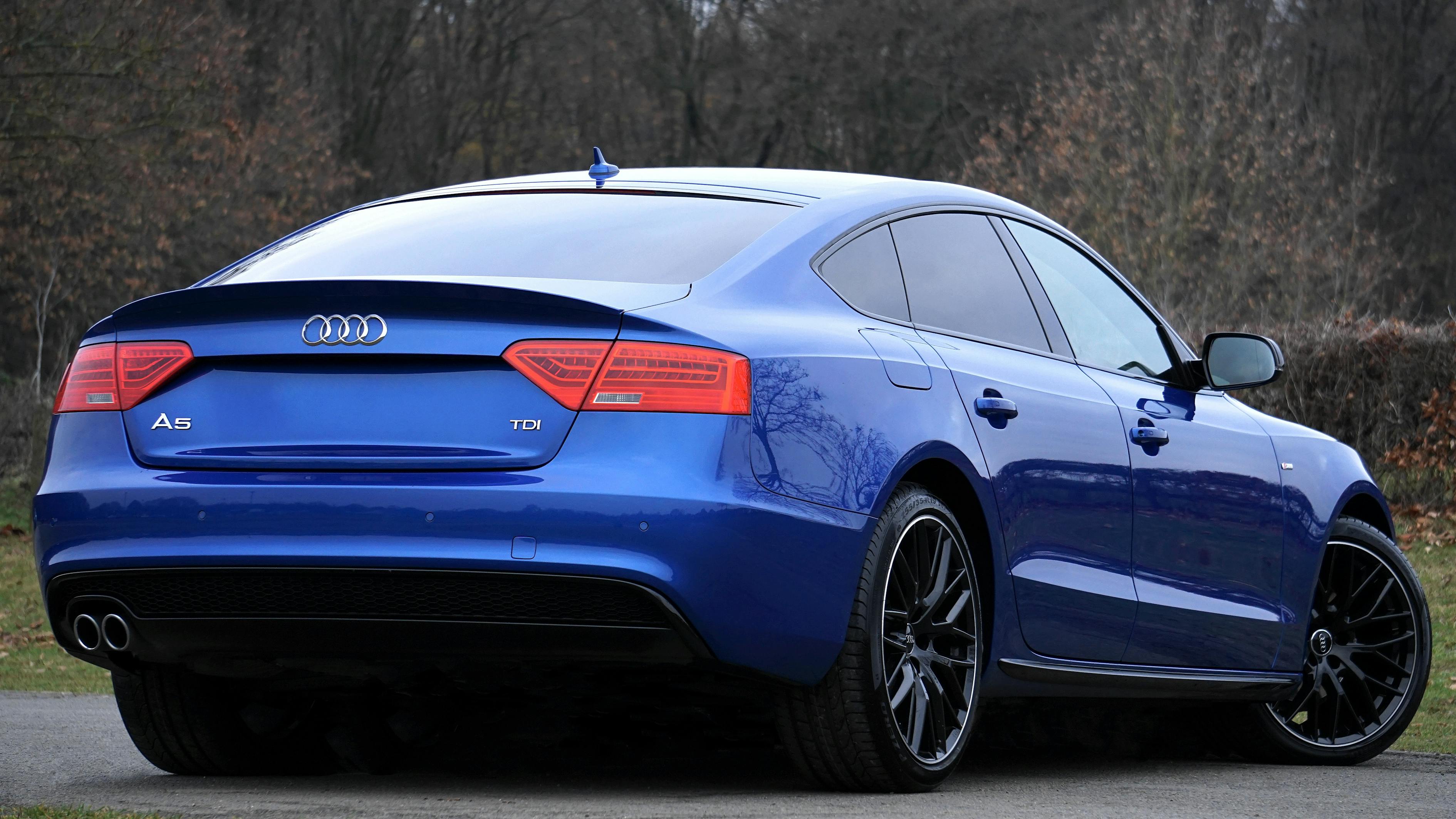 Blue Audi A5 · Free Stock Photo