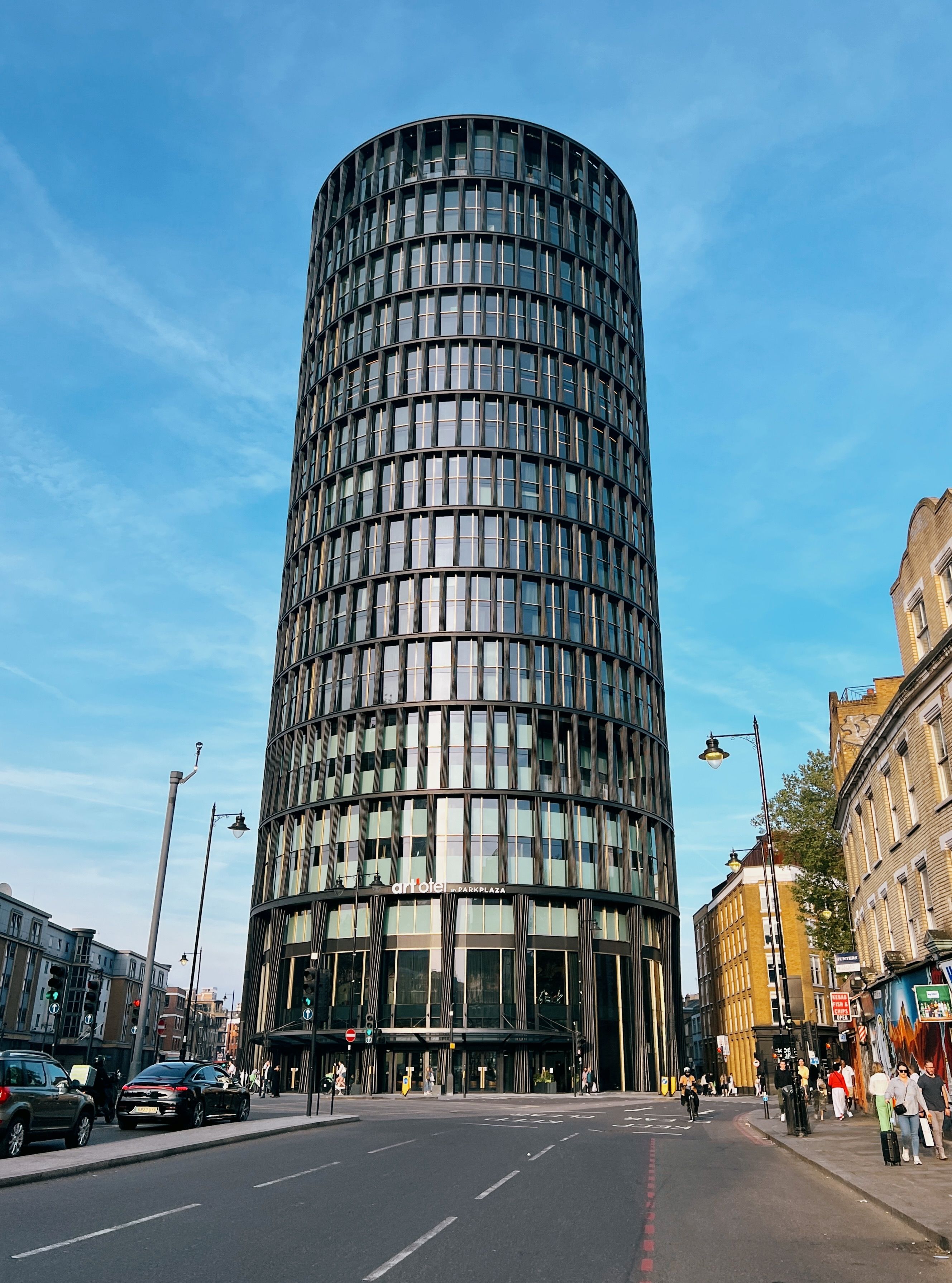 Radisson Hotel in London · Free Stock Photo