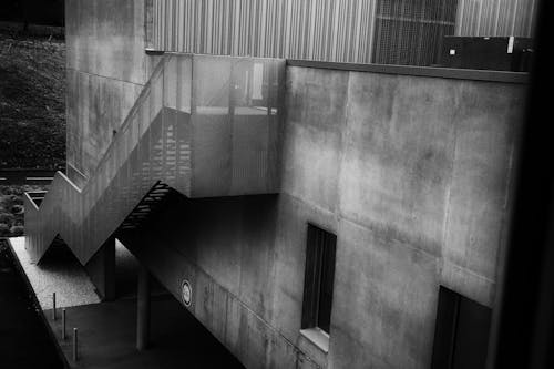 Бесплатное стоковое фото с citedal, архитектура, внешняя лестница