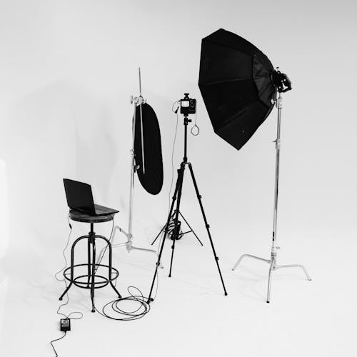 Impostazione Dello Studio Fotografico In Bianco E Nero