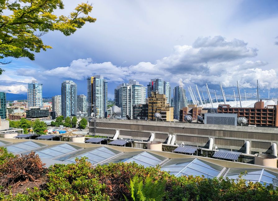 Vancouver Tenants Team Up to Beat the Heat, and It's a Model for Every Canadian City