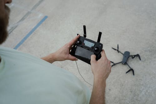 Gratis lagerfoto af controller, drone, drone controller