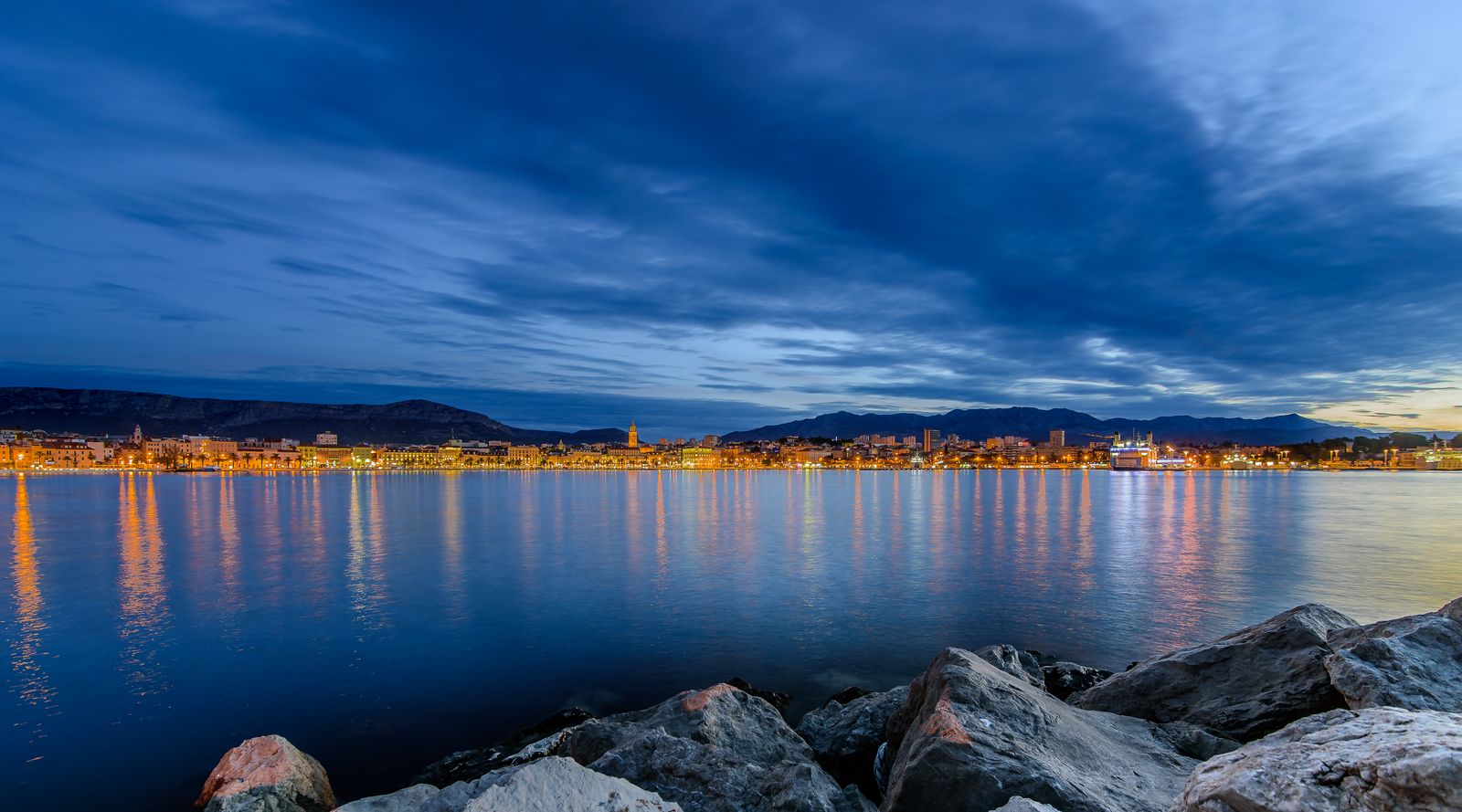 Blue Hour Photos, Download The BEST Free Blue Hour Stock Photos & HD Images