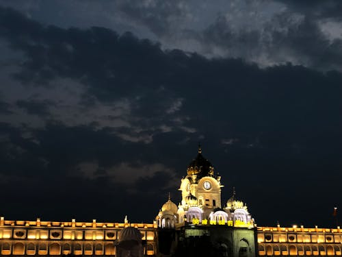 evening at golden temple amritsar punjb