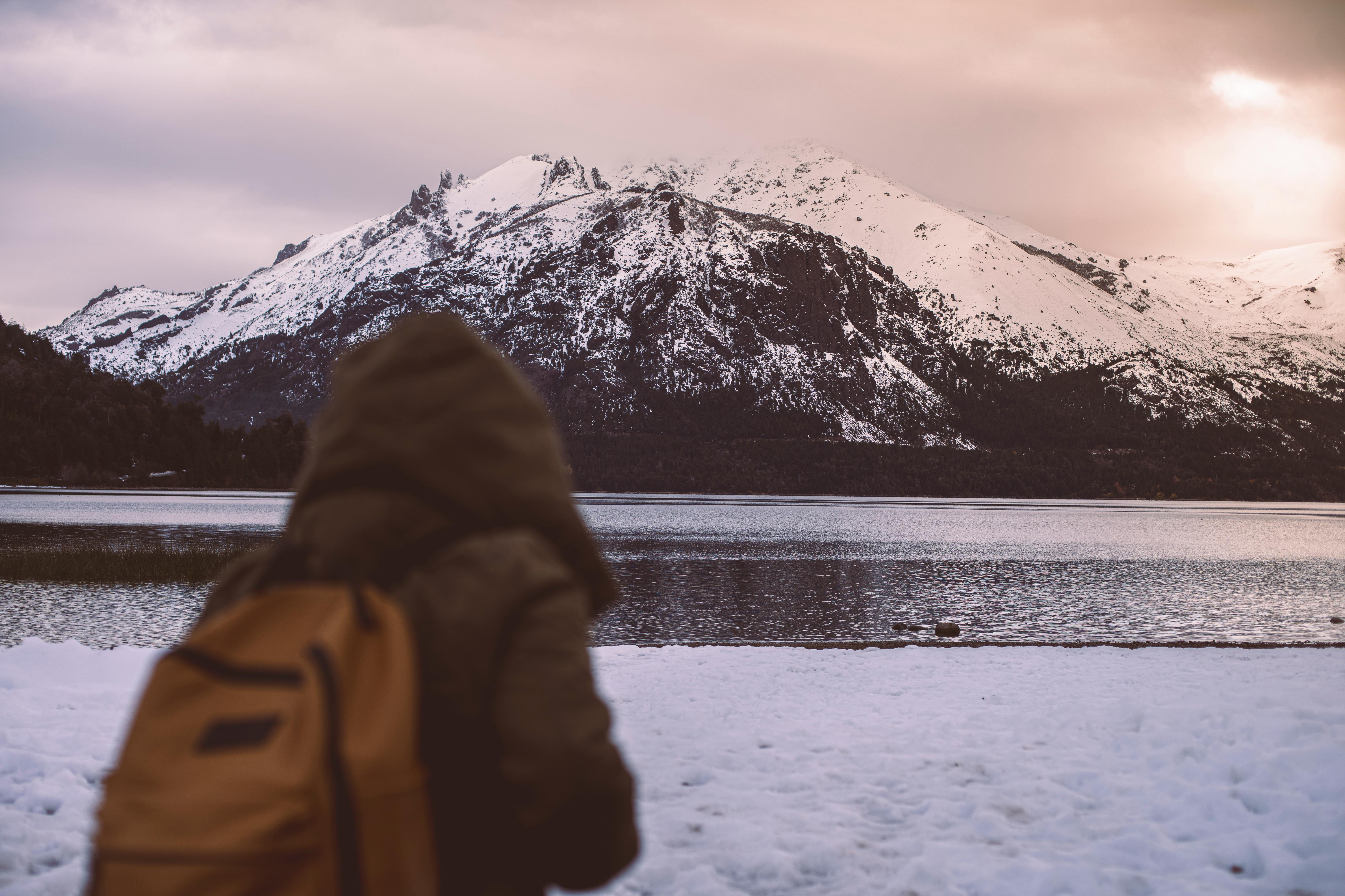 Bagsmart totes, backpacks and travel gear are up to 49% off at Amazon — Photo by Julieta Camila Tosto on Pexels