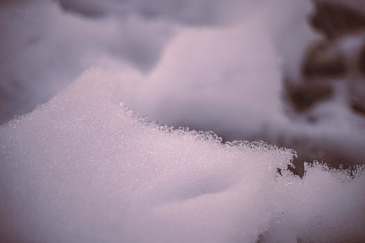 A detailed close-up of frosty snow in San Carlos de Bariloche, Argentina, capturing winter's beauty.