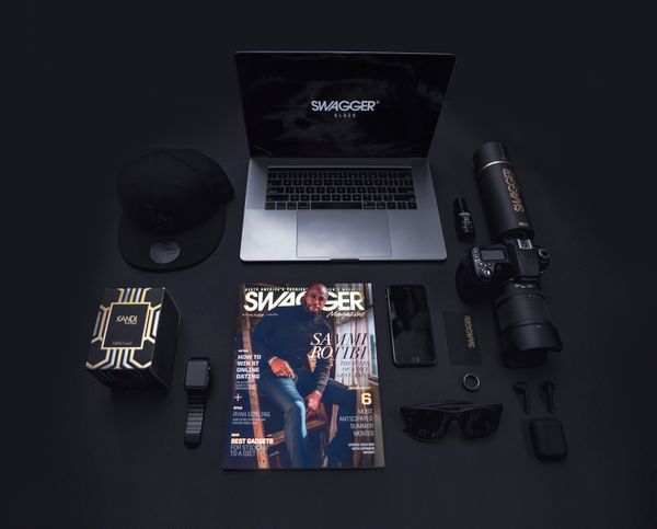 Wireless earbuds and everyday tech accessories
