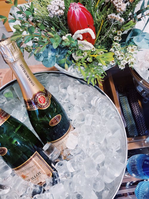 Free Gratis arkivbilde med alkoholholdige drikkevarer, blomster, champagne Stock Photo