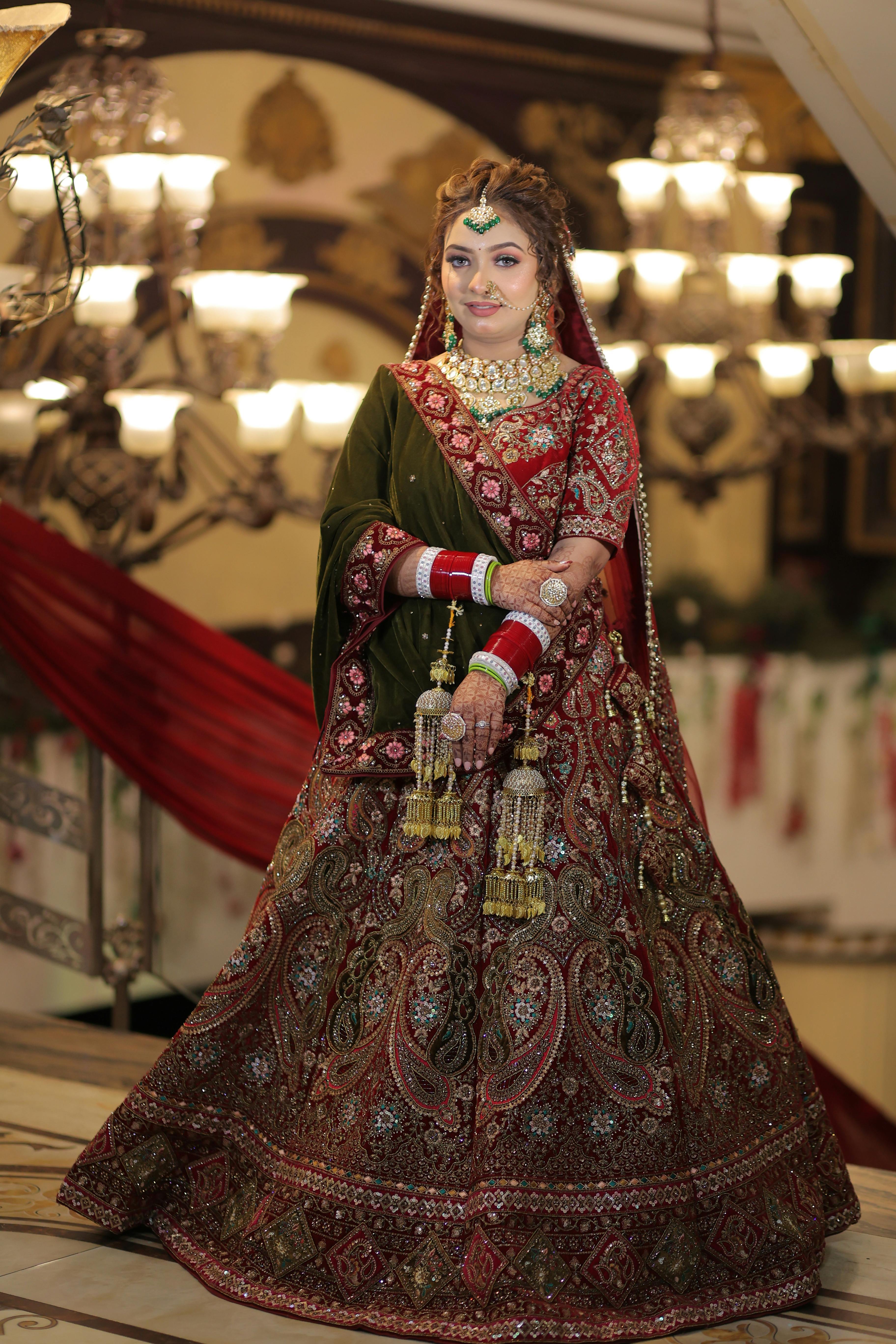 Photo gratuite de bijoux, boucles d'oreilles, bracelets, broderie, c?�l?�bration, c?�r?�monie 