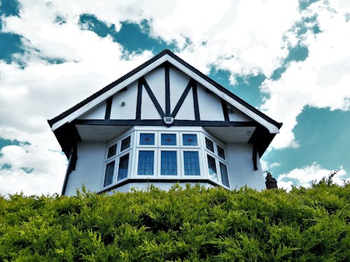 Free Low Angle Photo of House During Daytime Stock Photo