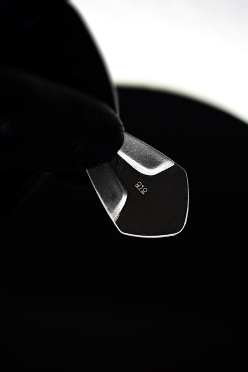 guitar pick