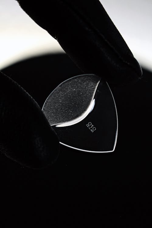 guitar pick