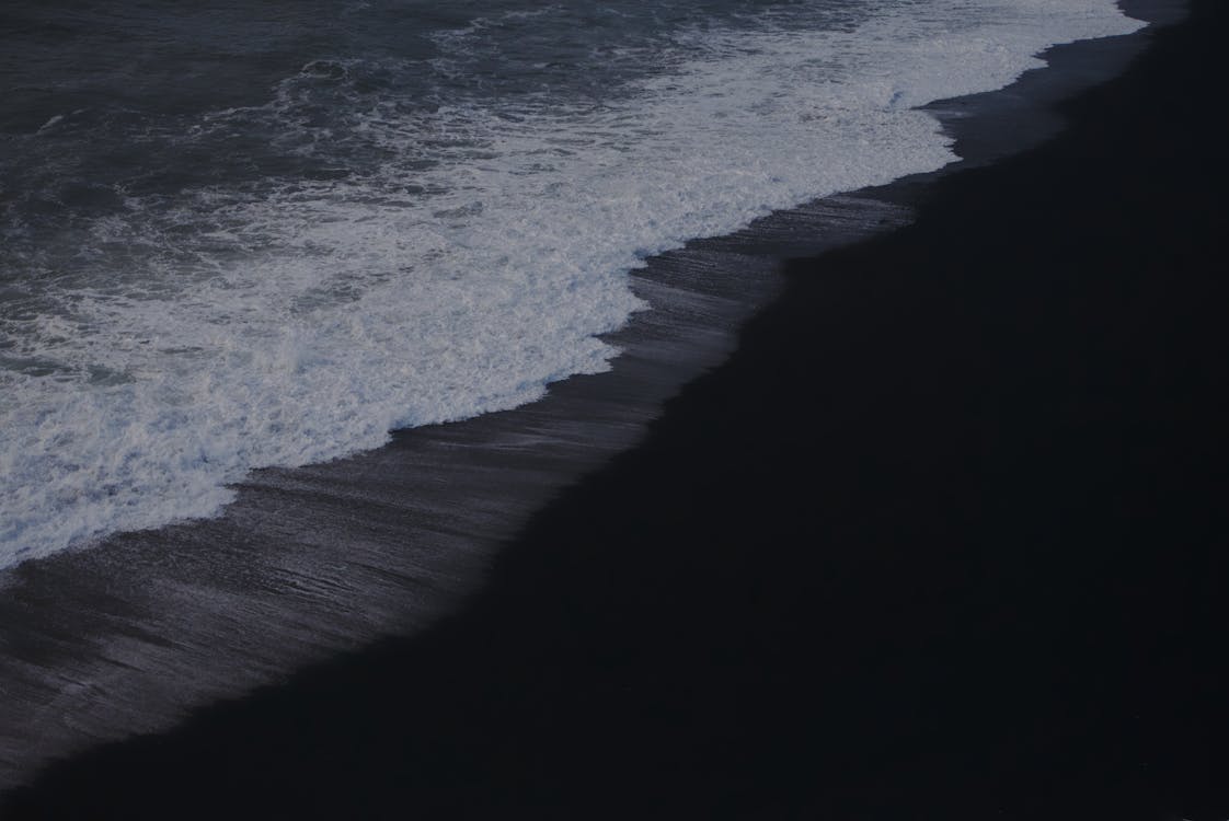 Gratis arkivbilde med bølger, farge svart, ferie