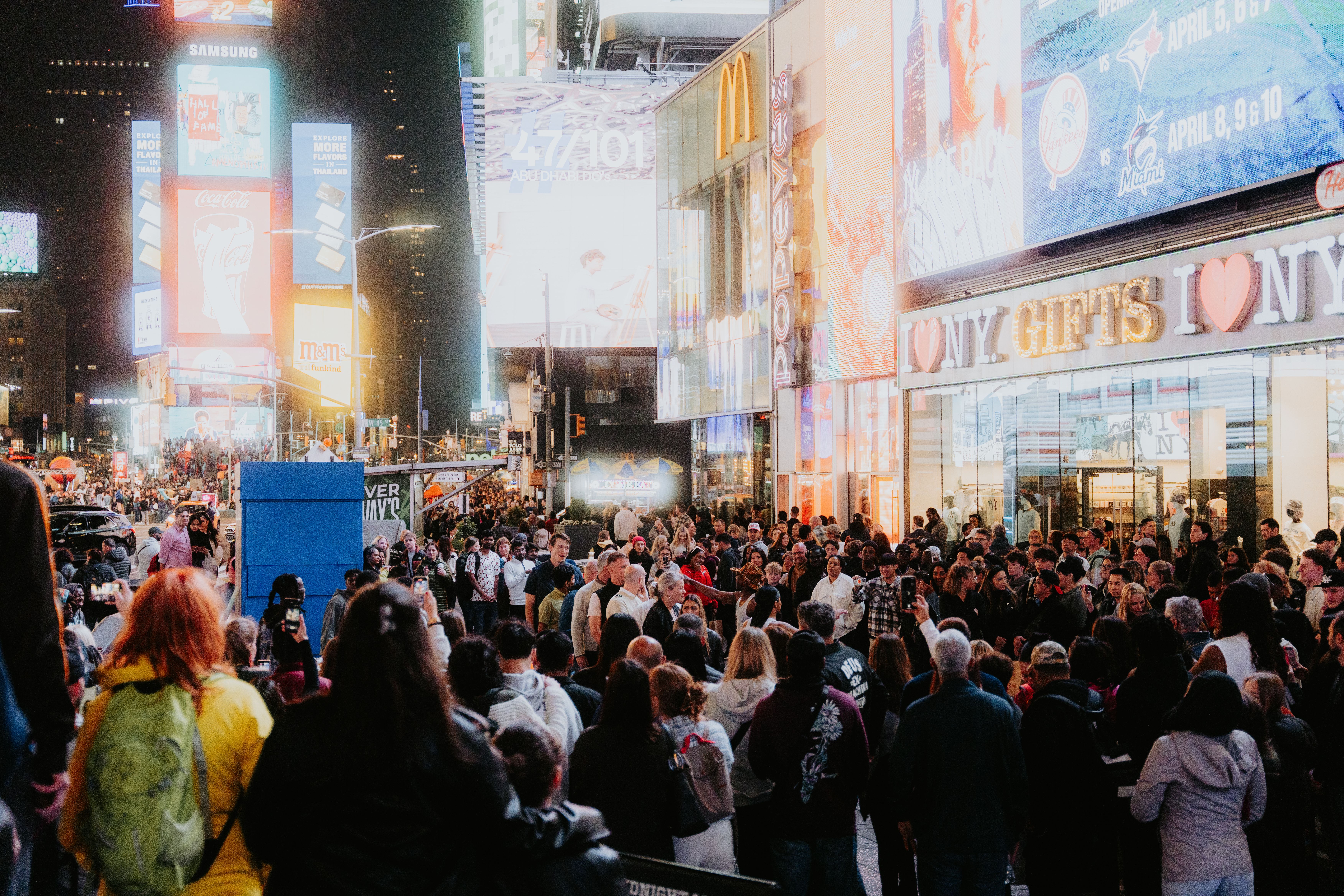 31 fun pop culture facts from history to enjoy — Photo by Luke Miller on Pexels