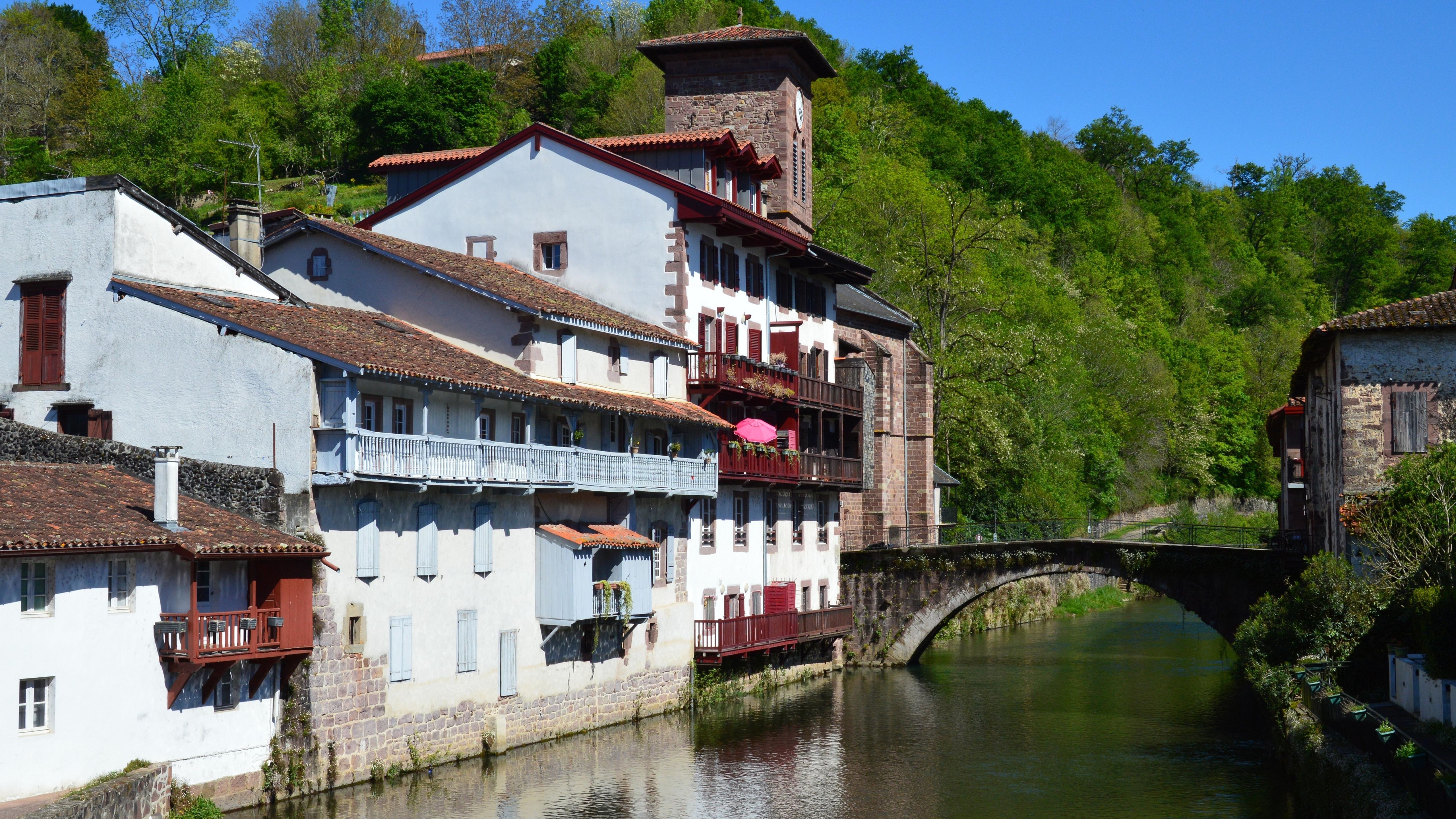 Maison Louis XIV i port rybacki