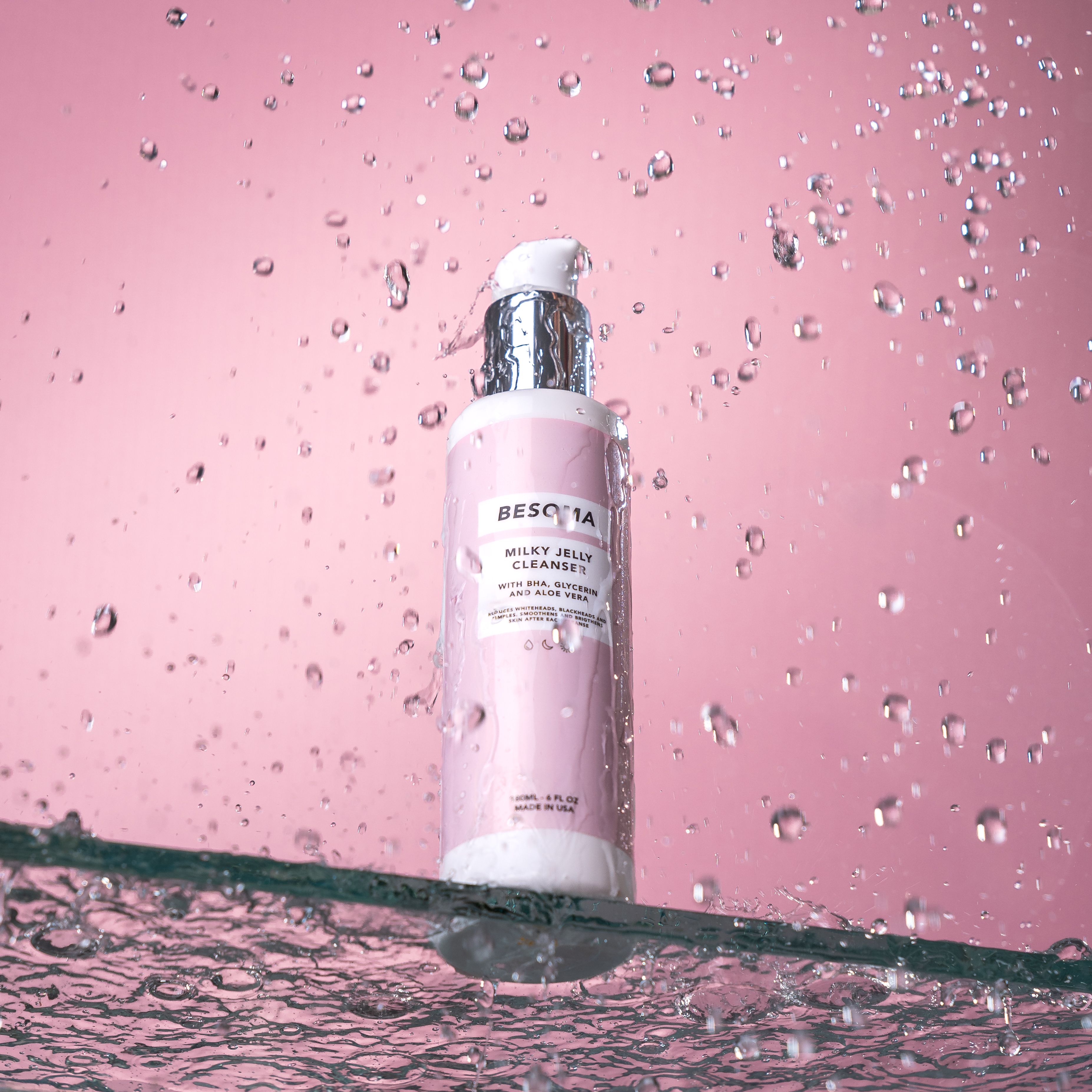 Milky Jelly Cleanser in Droplets