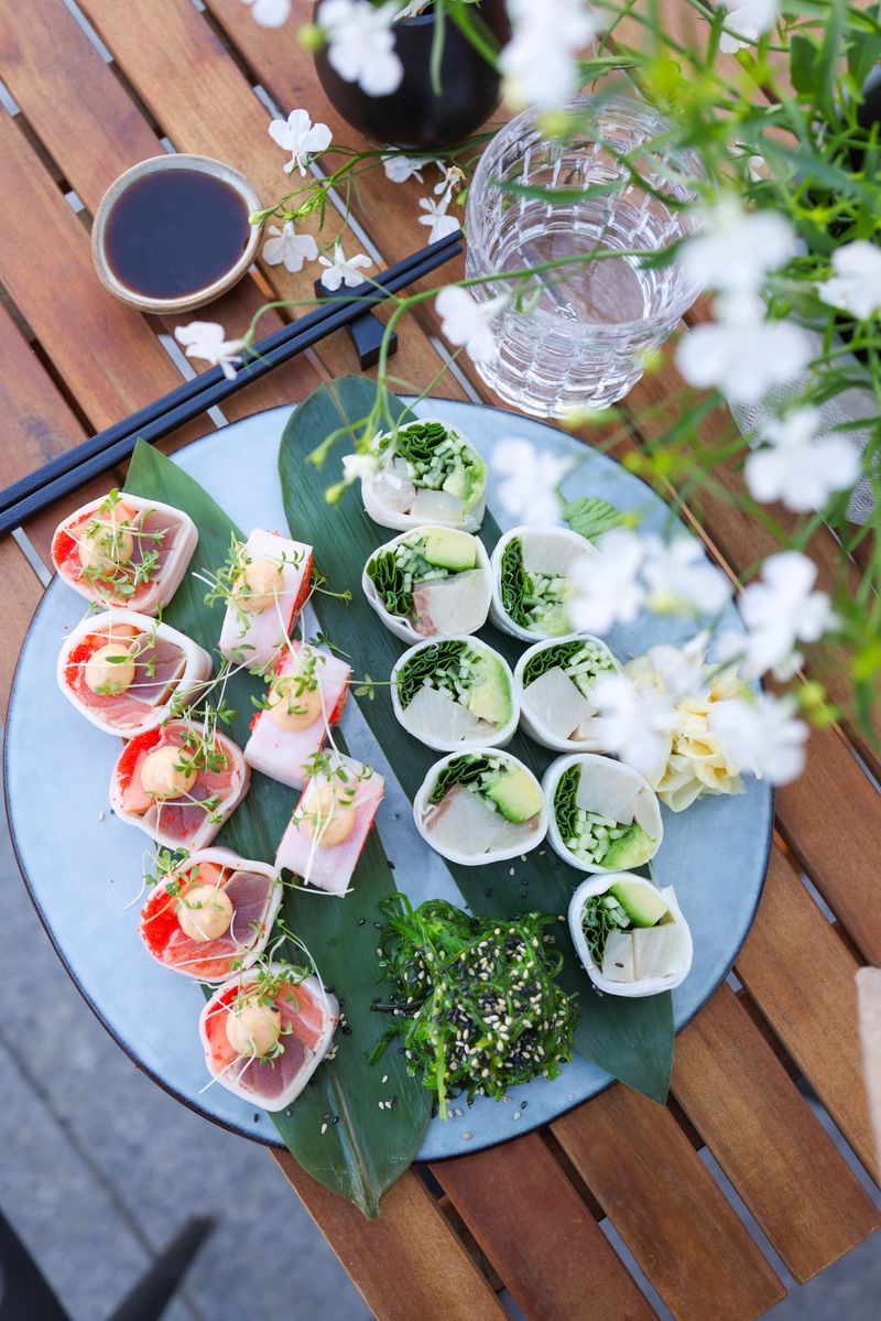 Salmon protein dinner plate