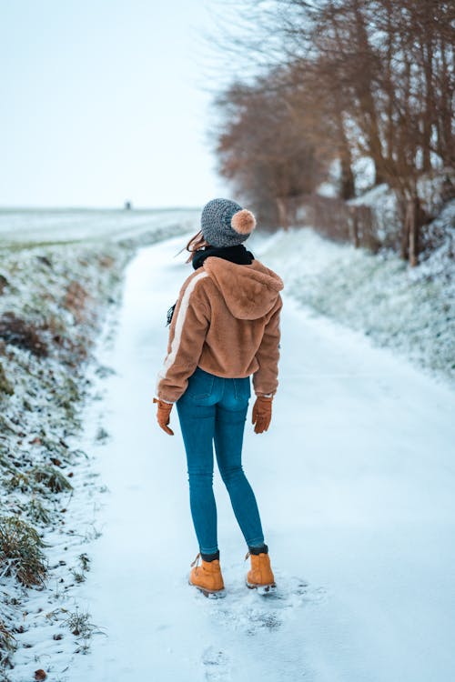 Free Woman Wearing Winter Clothes Stock Photo