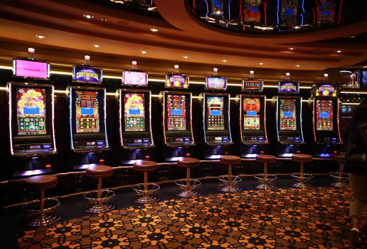 Online Casino: Spielautomaten und Live-Spiele im Überblick