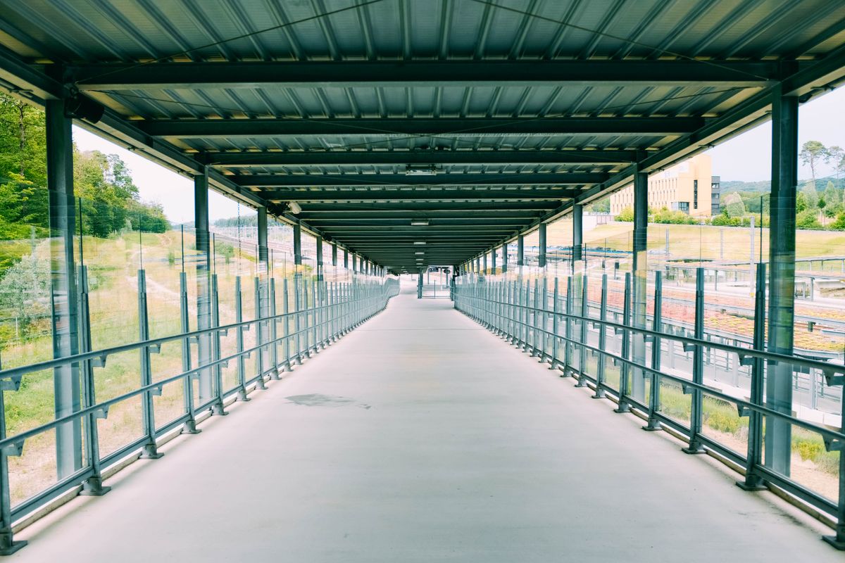 IA à l'aéroport : comment l'intelligence artificielle fluidifie votre 