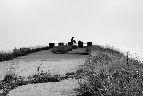 Základová fotografie zdarma na téma černobílý, hřiště, krajina