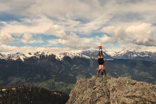 Бесплатное стоковое фото с активный отдых, альпинизм, вершина