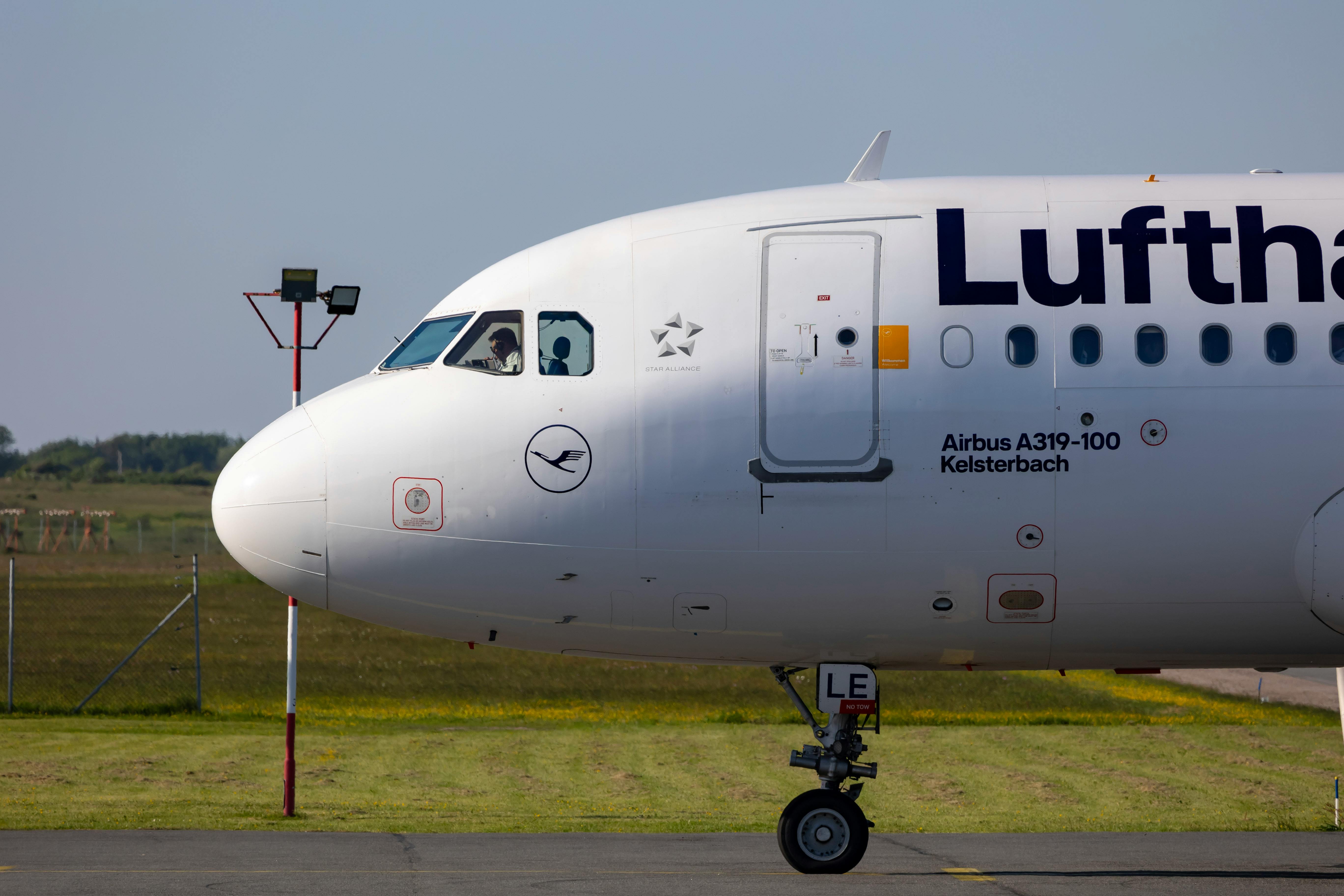 Lufthansa Reinforces Lifestyle Brand Positioning Through New City Guides — Photo by Joerg Mangelsen on Pexels