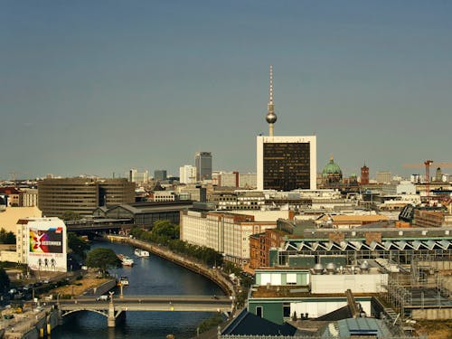 คลังภาพถ่ายฟรี ของ berliner fernsehturm, กรุงเบอร์ลิน, กลางวัน