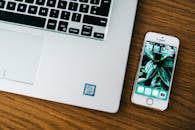 Photo of Iphone 6 Near Laptop