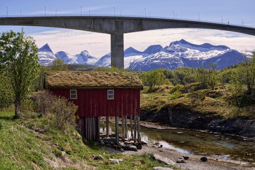 Δωρεάν στοκ φωτογραφιών με αρχιτεκτονική, βουνό, γέφυρα