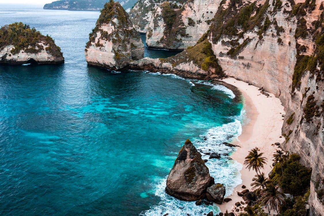 Бали — это райский остров в Индонезии.