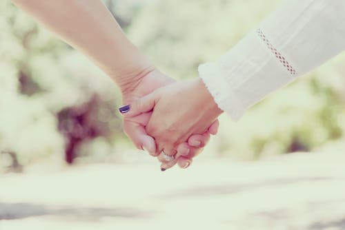 Wallpapers Of Lovers Holding Hands