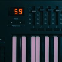 Synthesizer keys — Ro Acunha on Pexels
