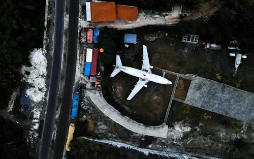 Luftaufnahme Des Weißen Flugzeugs