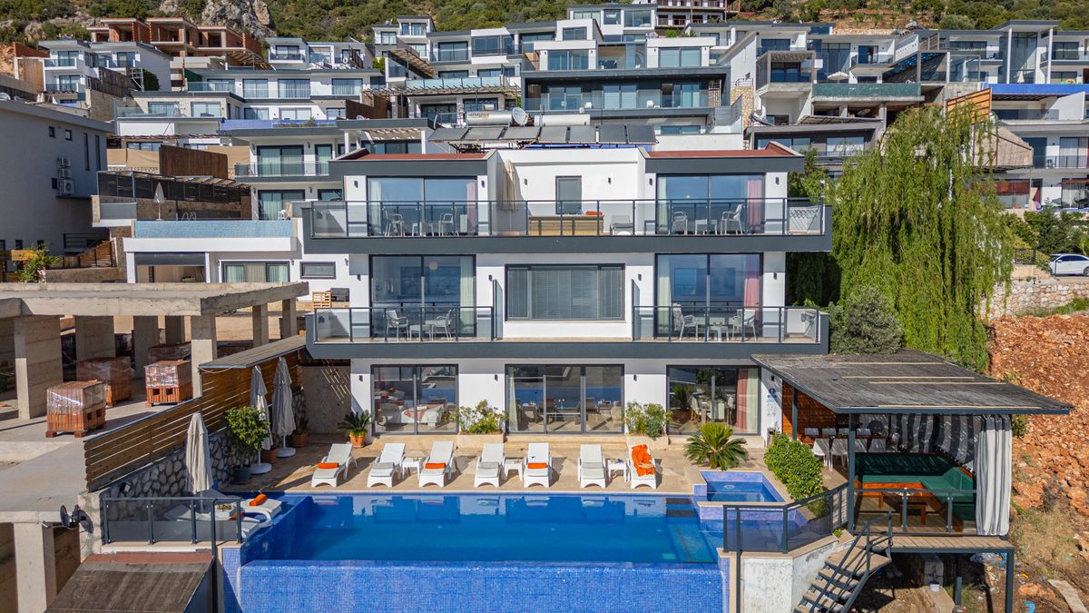 Skyline Apartment – Airport Road, Mohali