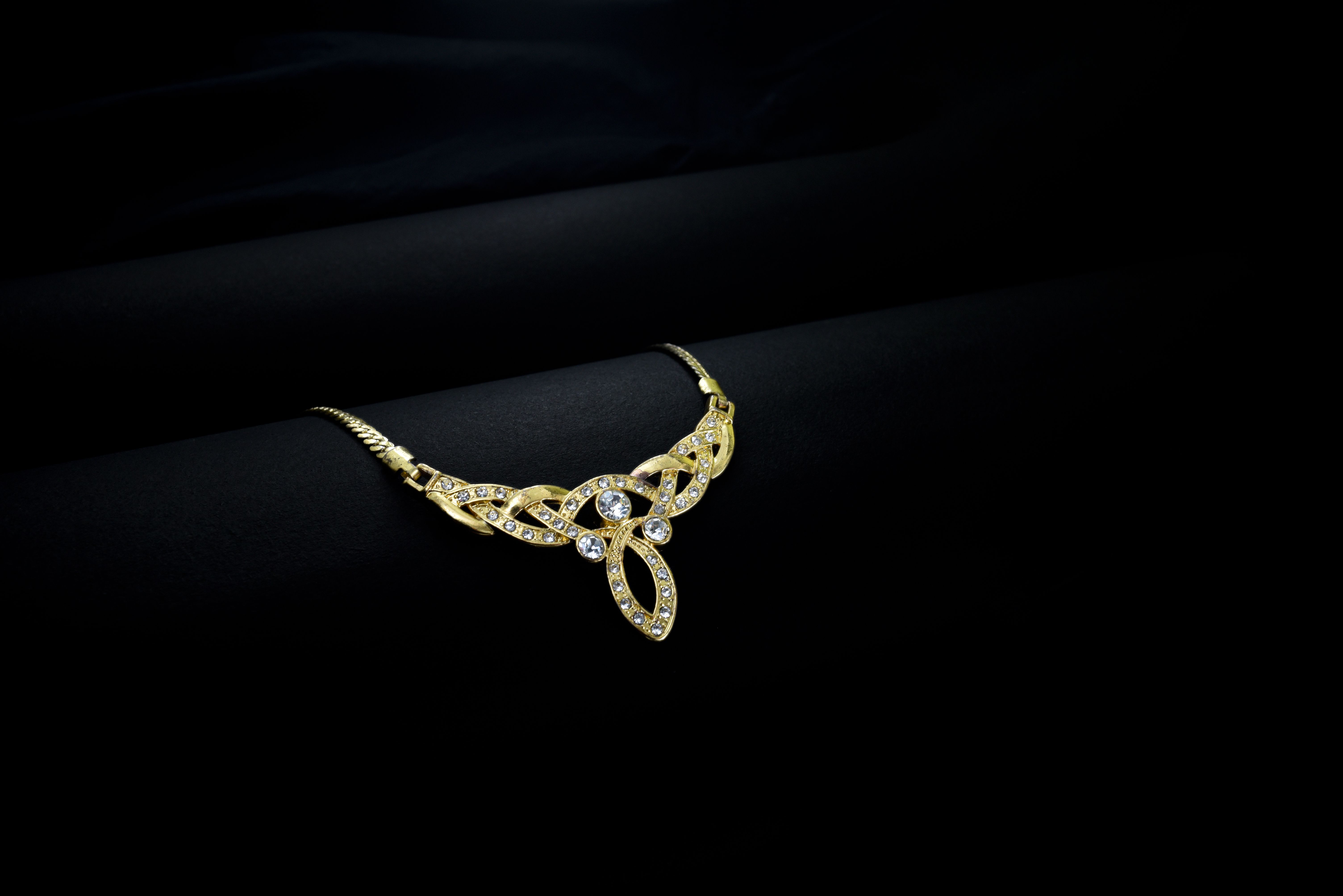 Necklaces - Luxury jewellery
