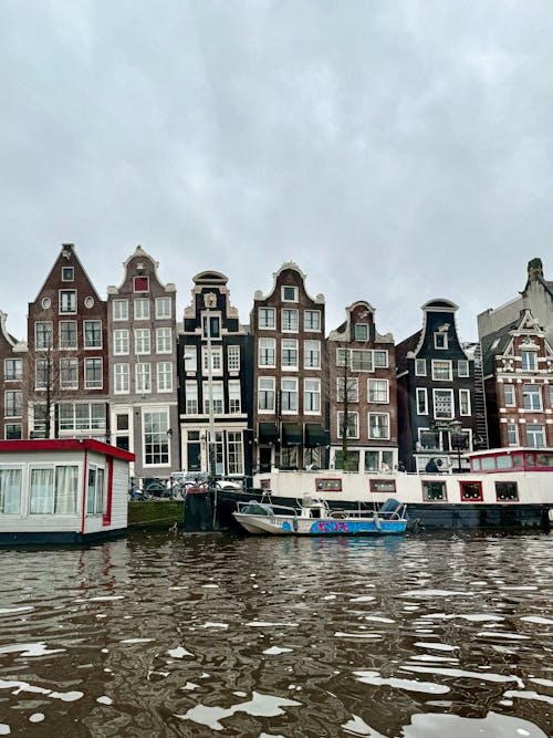 Dancing Houses Amsterdam