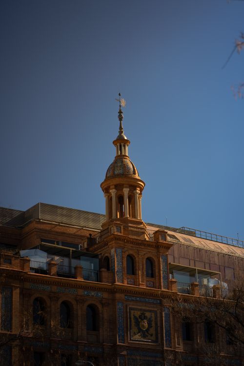 Free Stunning view of a historic building's dome in Madrid, showcasing exquisite architectural details. Stock Photo