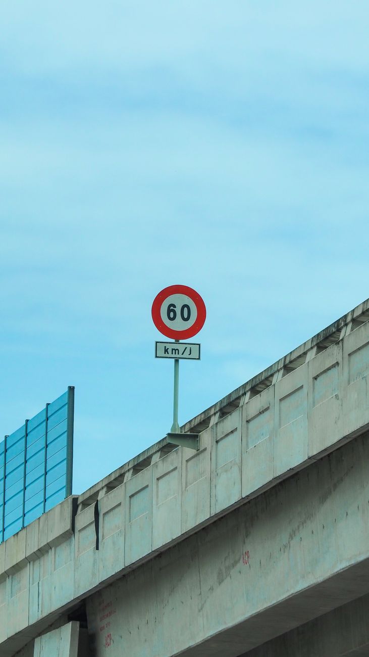 Multas por Exceso de Velocidad: Cómo Calcularlas y Evitarlas
