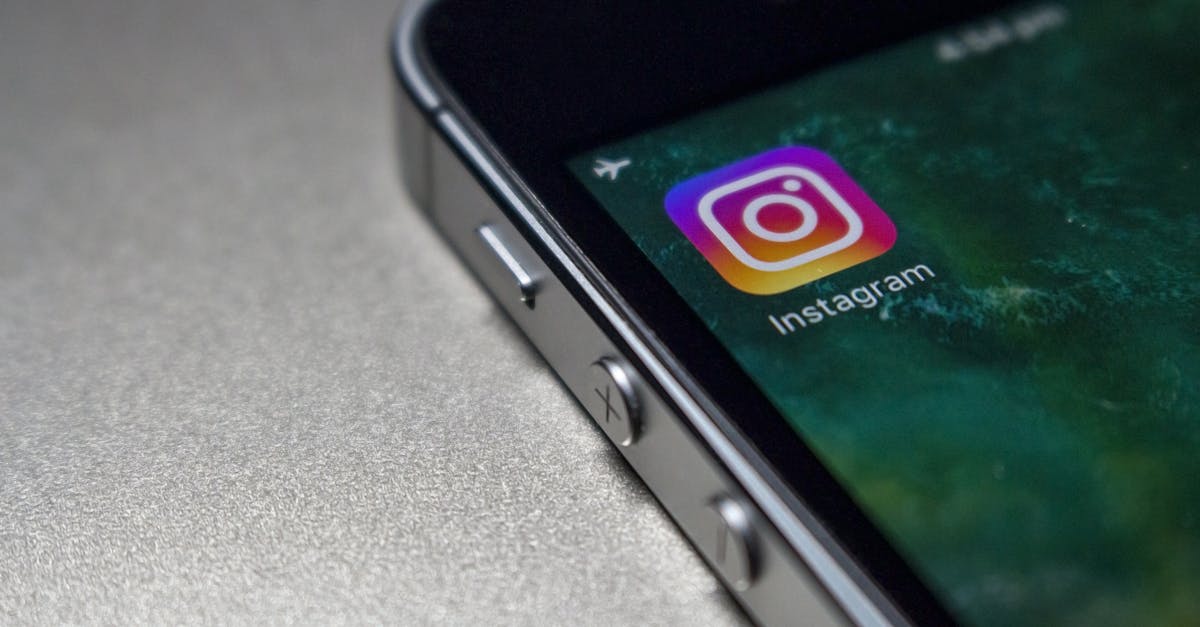 How to dox someone on Instagram Reddit