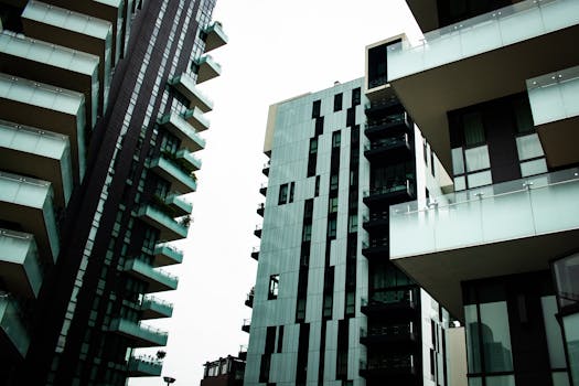 意大利米兰的当代建筑以其引人注目的景色展现了现代建筑特色