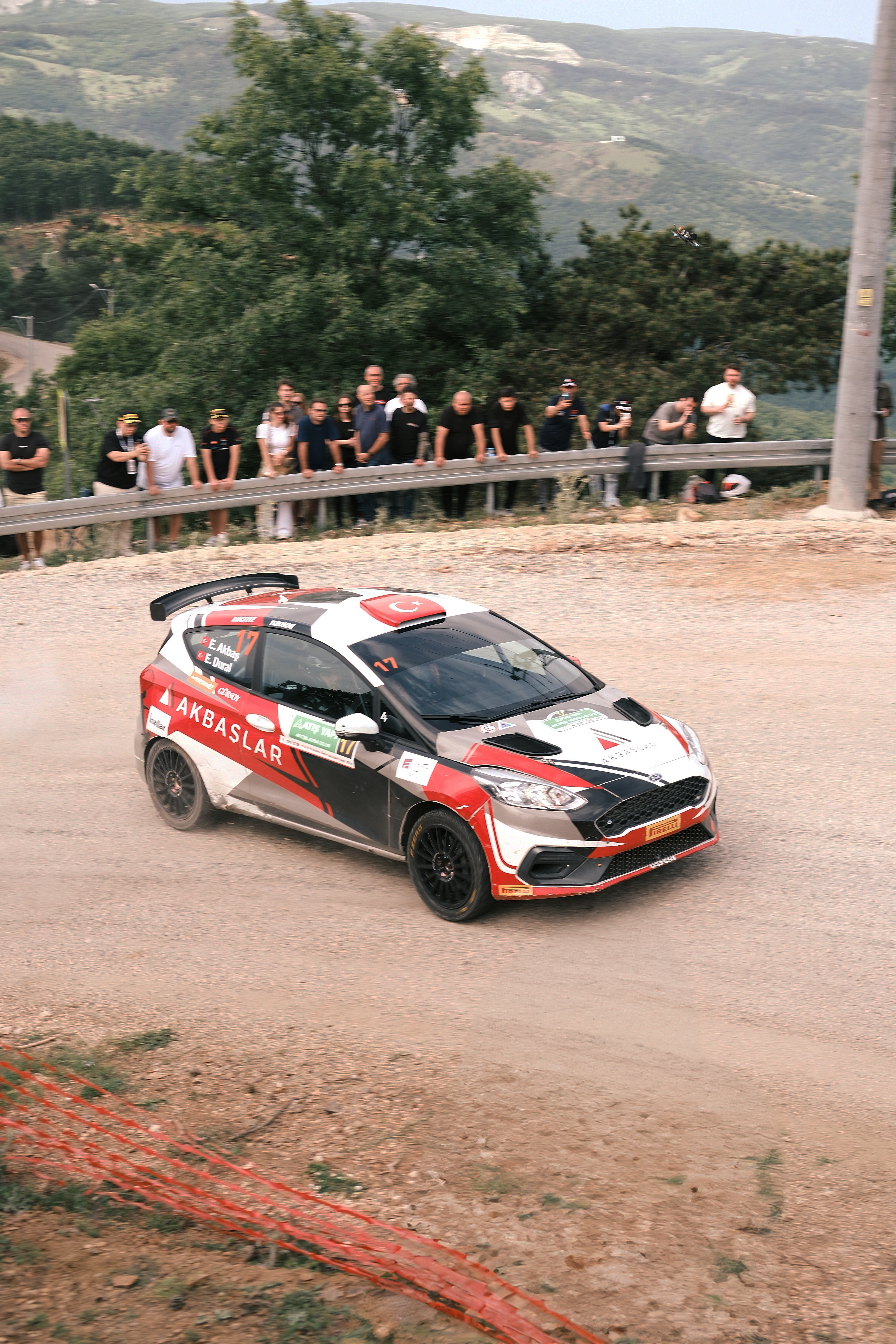 A rally car in race fast · Free Stock Photo
