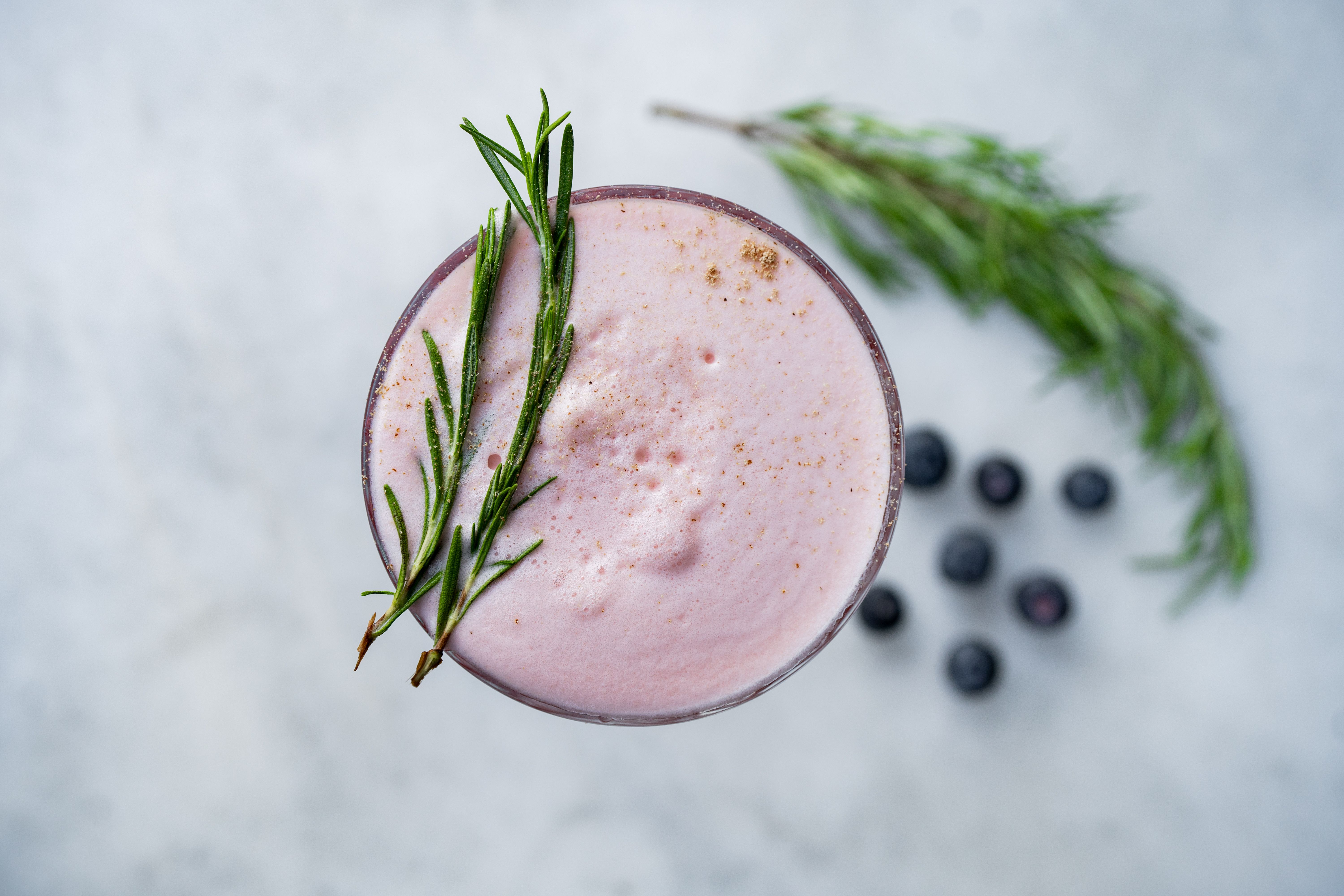 Review - ‘Star Wars: Galactic Drinks’ Serves Up Easy-to-Follow Recipes for Fans and Aspiring Mixologists — Photo by Kadir Avş